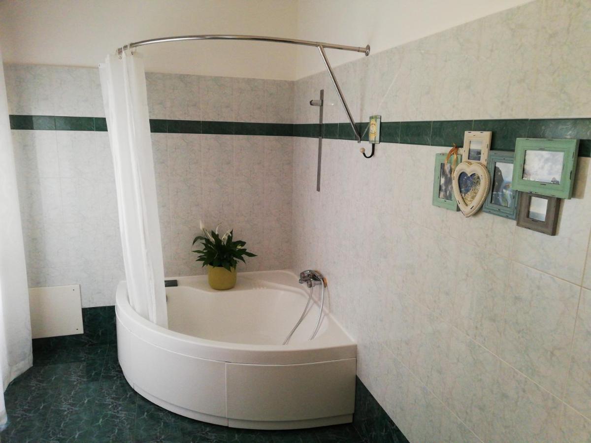 דירות ספרלונגה Casa Noemi מראה חיצוני תמונה